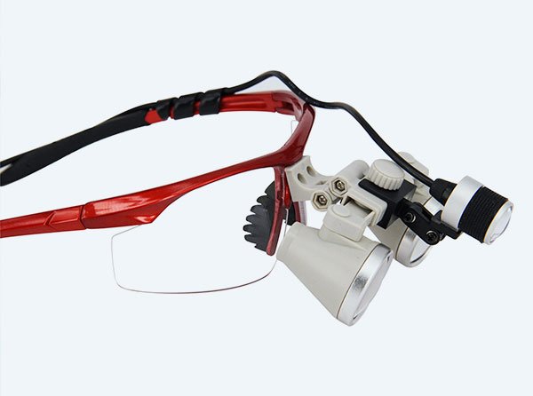 Embedded Magnifying Loupe